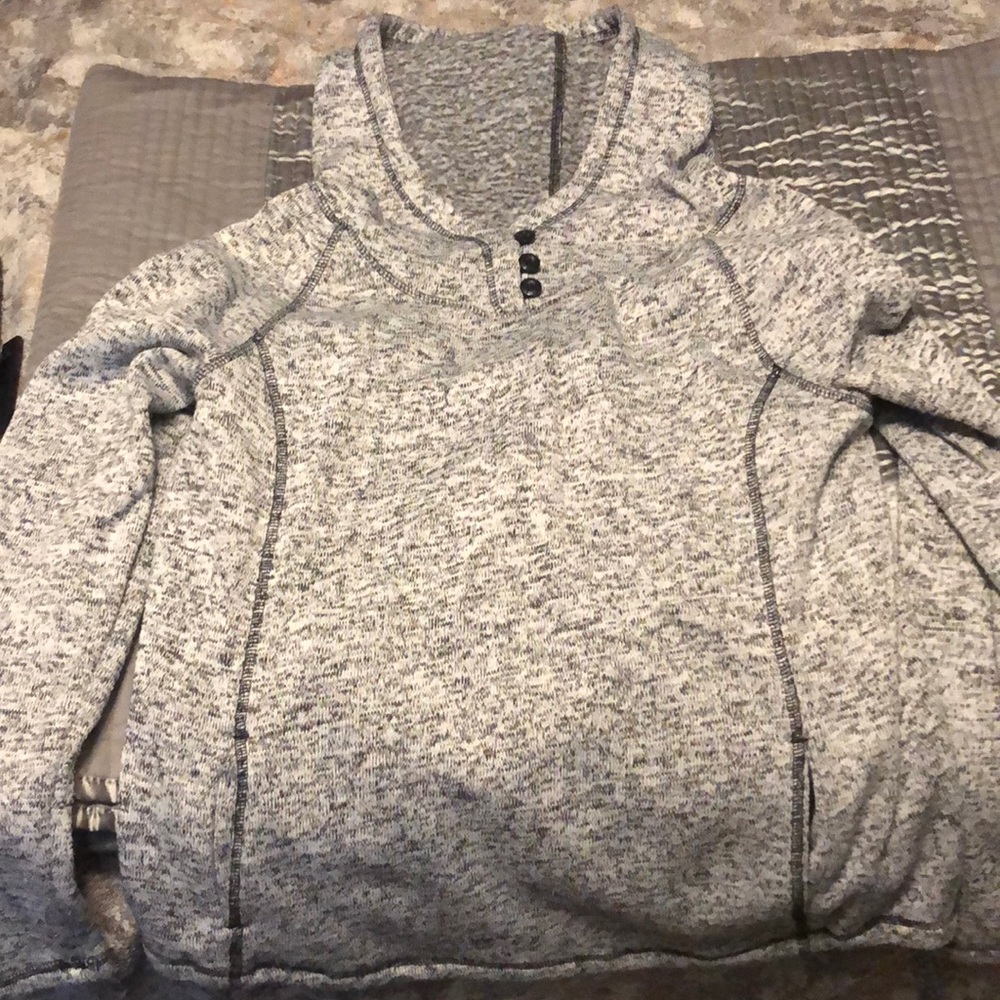 Active Sweatshirt